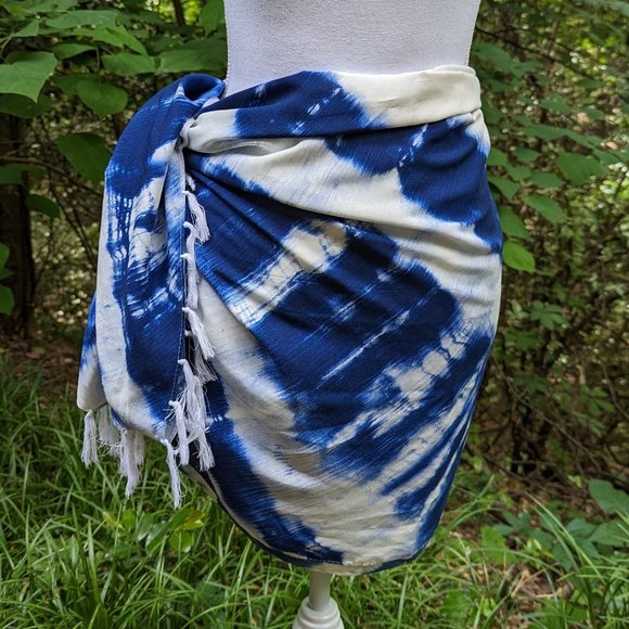 SOLEIL Pareo Wrap Swim Cover Up Sarong in Indigo Blue + White Tie Dye One Size - Picture 4 of 8